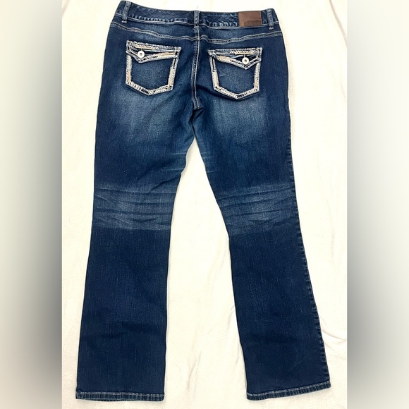 Maurices Women’s Dark Blue Denim Boot Cut Jeans w Faux Back Pockets Size 11/12 - Picture 15 of 16
